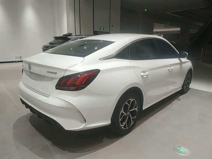 Фото 7 - MG Motor 5