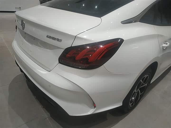 Фото 8 - MG Motor 5