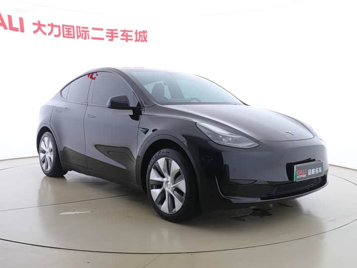 Фото 6 - Tesla Model Y