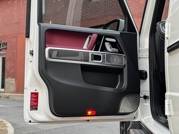 Фото 9 - Mercedes-Benz G-Class AMG