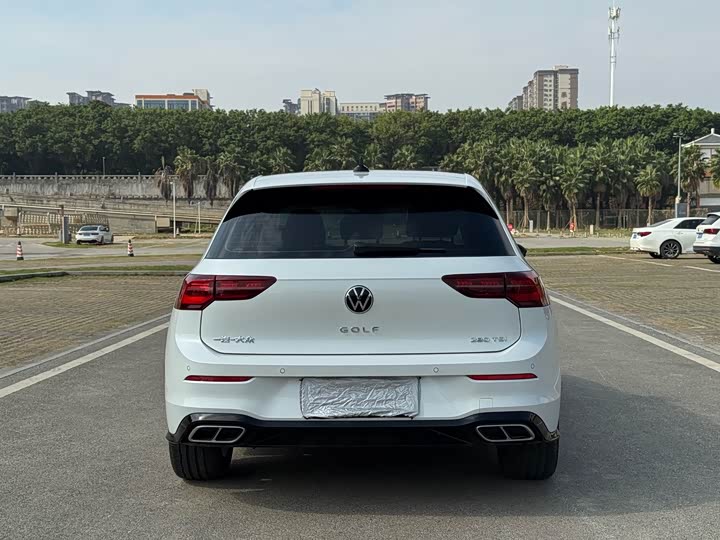 Фото 6 - Volkswagen Golf