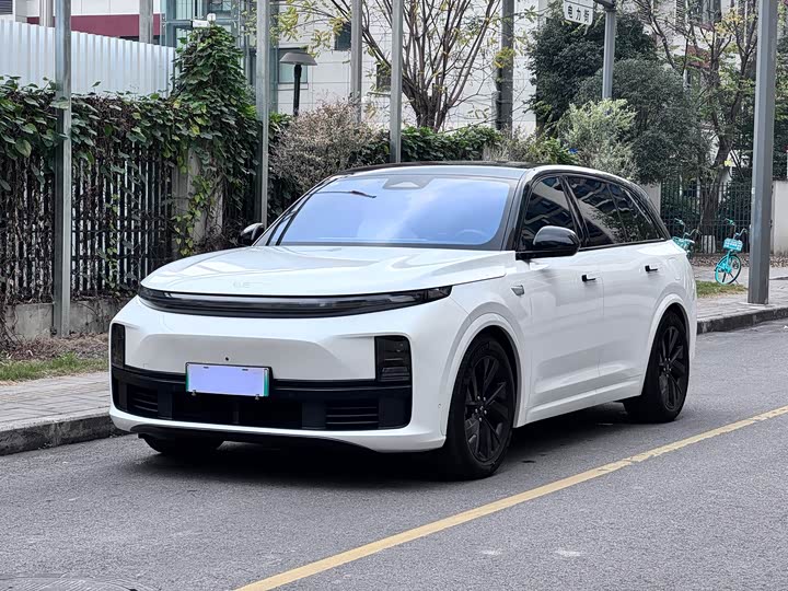 Фото 1 - LiXiang L7