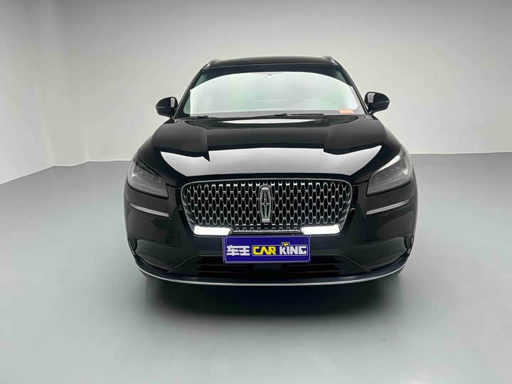 Фото 4 - Lincoln Corsair