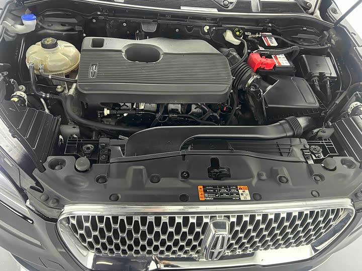 Фото 5 - Lincoln Corsair