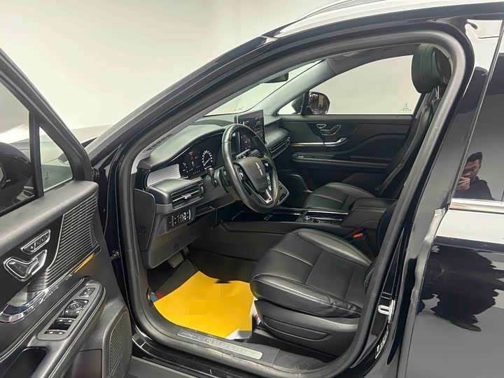 Фото 6 - Lincoln Corsair