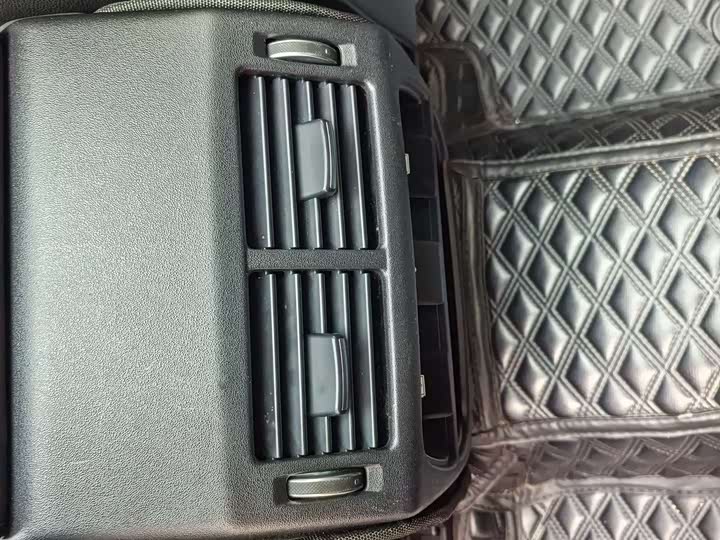 Фото 6 - Land Rover Discovery Sport