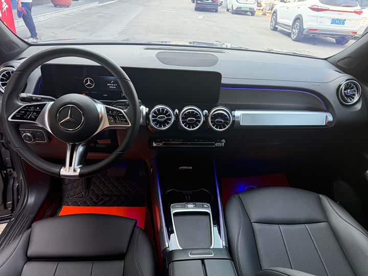 Фото 6 - Mercedes-Benz GLB-Class