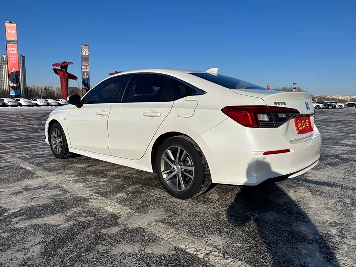 Фото 8 - Honda Civic