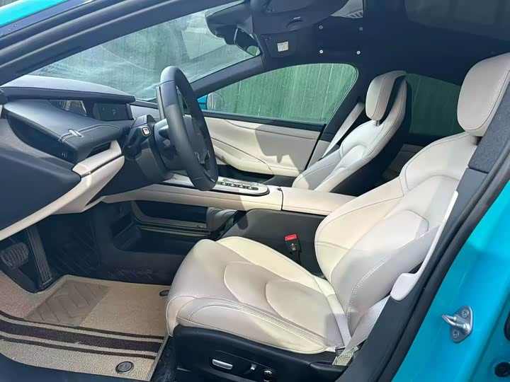 Фото 7 - Xiaomi SU7