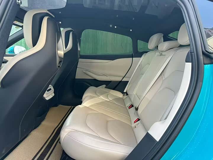 Фото 8 - Xiaomi SU7