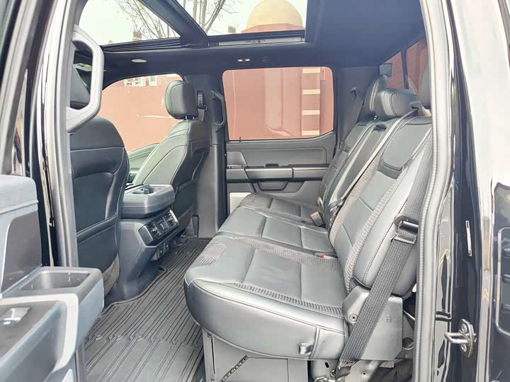 Фото 6 - Ford F-150 Raptor