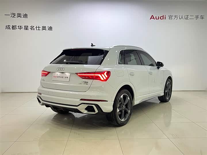 Фото 4 - Audi Q3