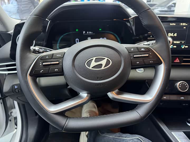 Фото 7 - Hyundai Elantra N line