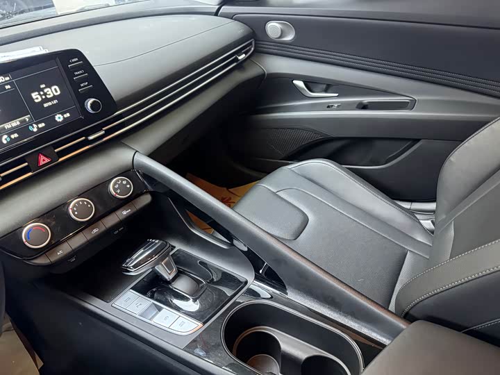 Фото 8 - Hyundai Elantra N line