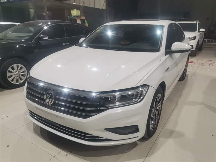 Фото 1 - Volkswagen Sagitar L