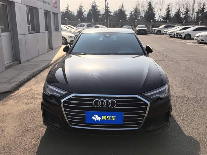 Фото 2 - Audi A6L