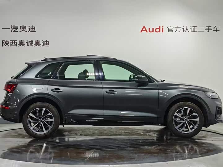 Фото 3 - Audi Q5L