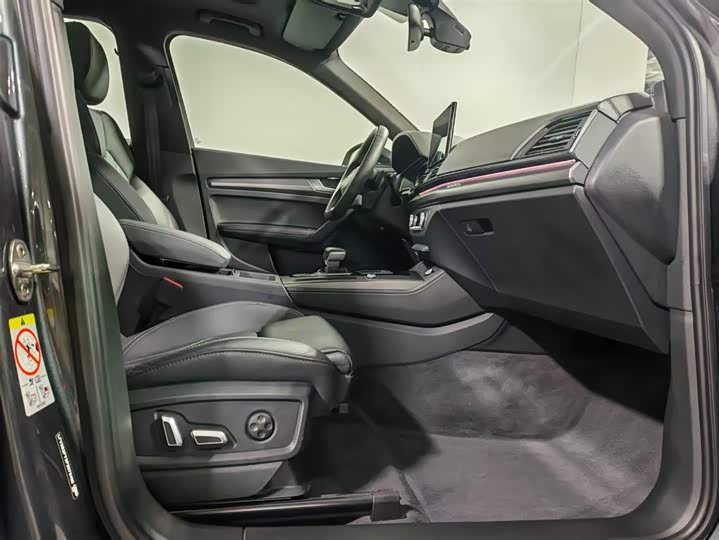 Фото 7 - Audi Q5L