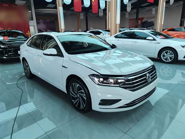 Фото 4 - Volkswagen Sagitar L