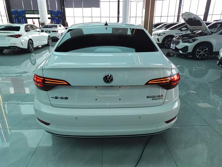 Фото 6 - Volkswagen Sagitar L