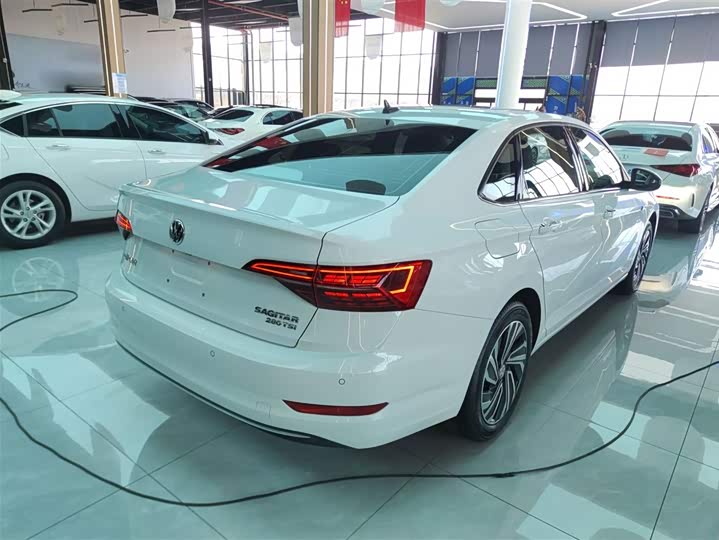 Фото 7 - Volkswagen Sagitar L