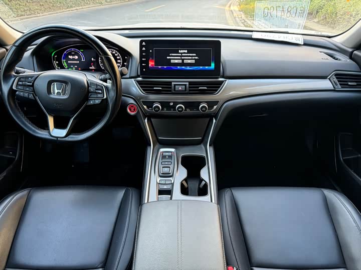 Фото 5 - Honda Accord