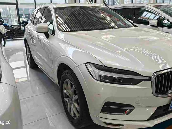 Фото 2 - Volvo XC60