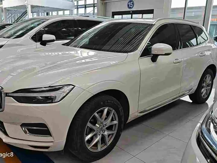 Фото 3 - Volvo XC60