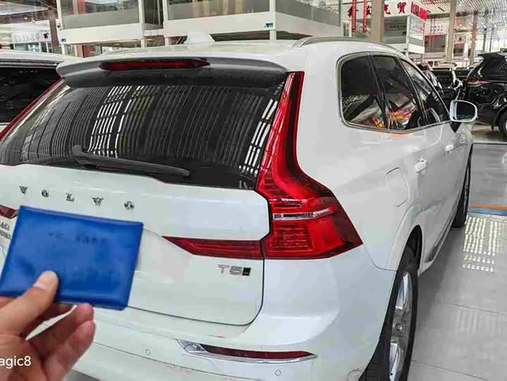 Фото 7 - Volvo XC60