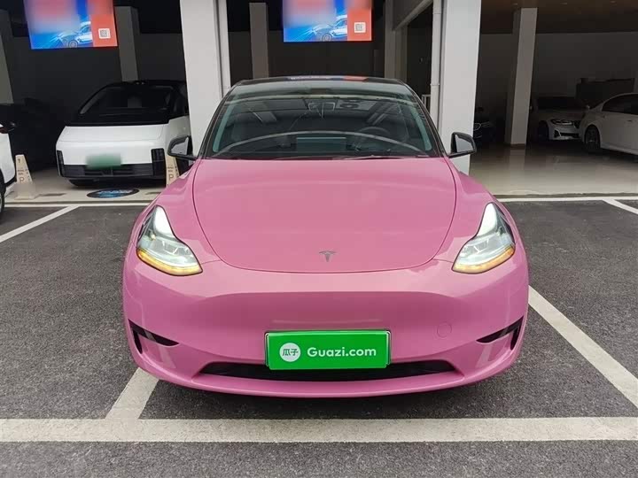 Фото 3 - Tesla Model Y