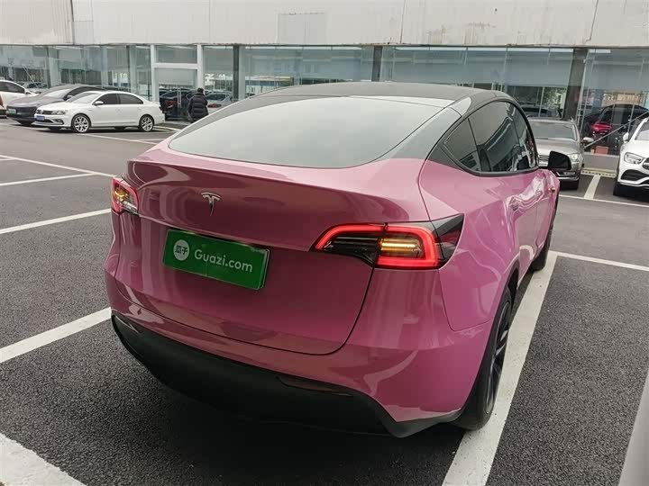 Фото 7 - Tesla Model Y