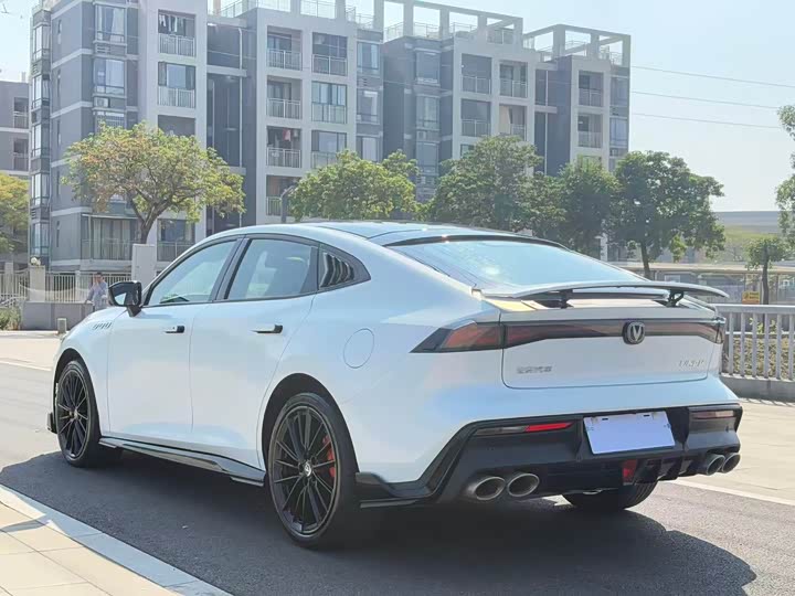 Фото 7 - Changan UNI-V