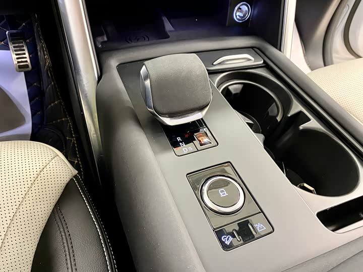 Фото 7 - Land Rover Discovery