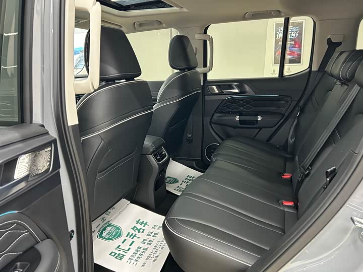 Фото 9 - Tank 300