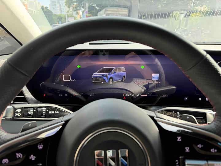 Фото 9 - Buick GL8 Century