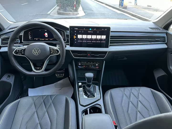Фото 6 - Volkswagen Tiguan L Pro