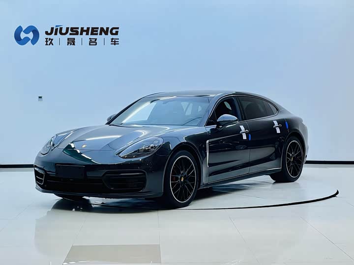 Фото 1 - Porsche Panamera