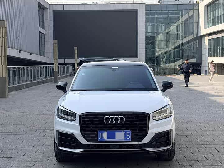 Фото 2 - Audi Q2L