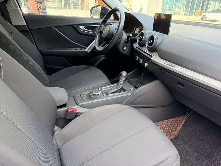 Фото 7 - Audi Q2L