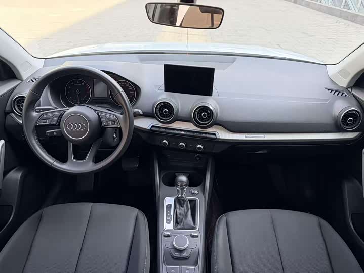Фото 9 - Audi Q2L