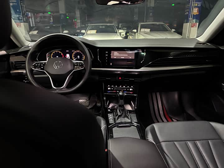 Фото 4 - Volkswagen Passat