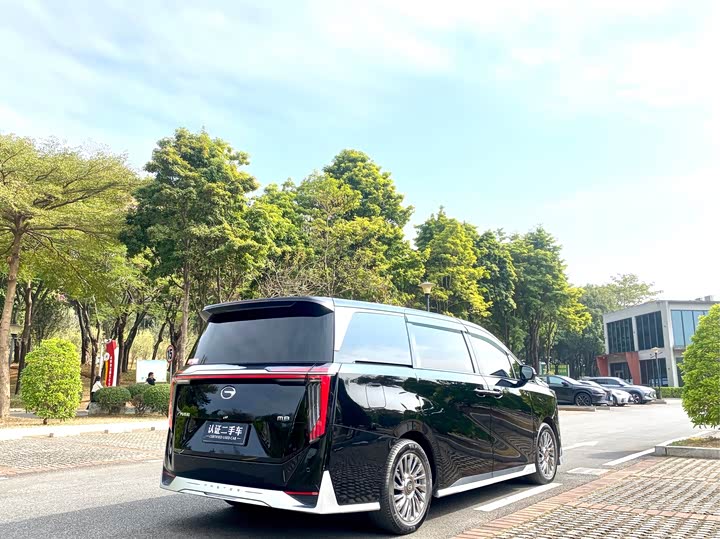 Фото 4 - GAC Trumpchi M8