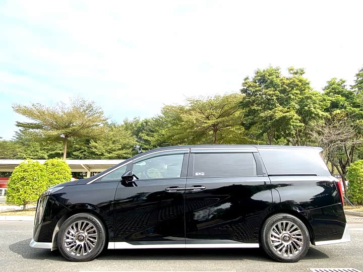 Фото 5 - GAC Trumpchi M8