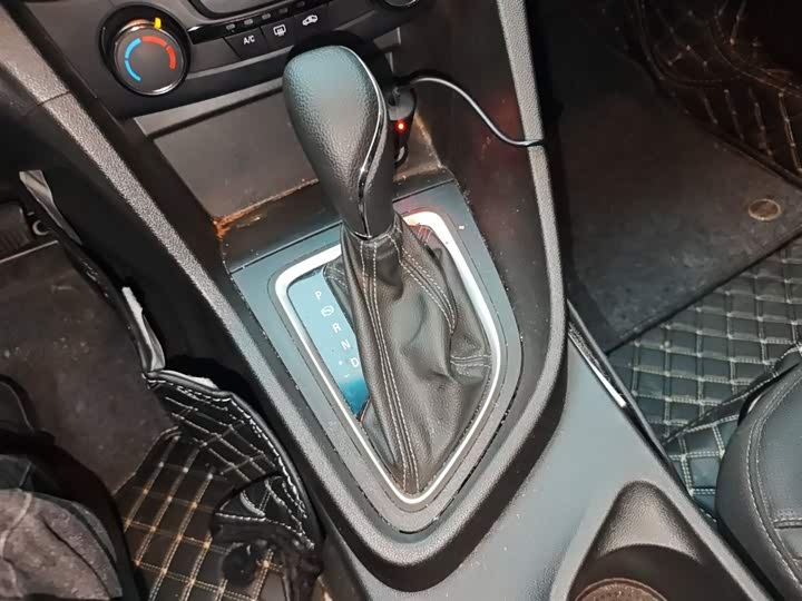 Фото 7 - Buick Excelle GT