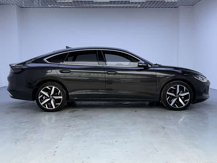 Фото 8 - Volkswagen Lamando L