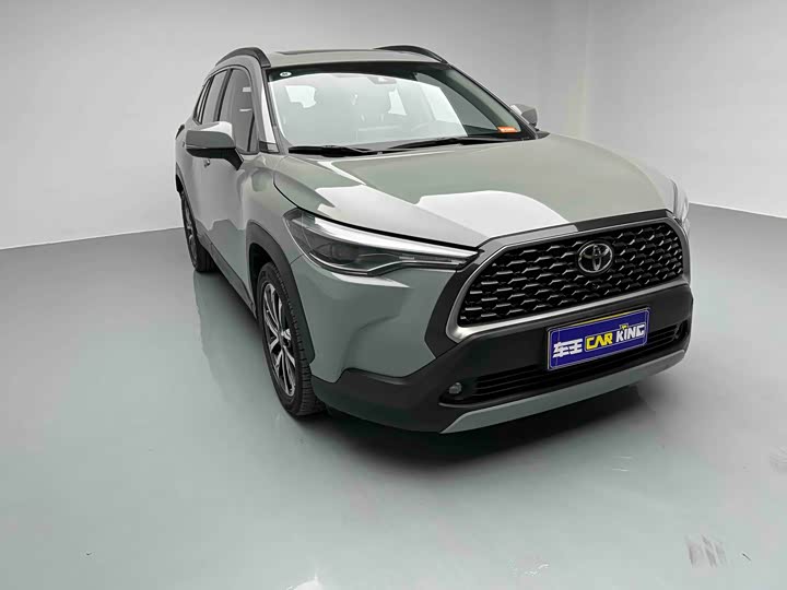 Фото 2 - Toyota Corolla Cross