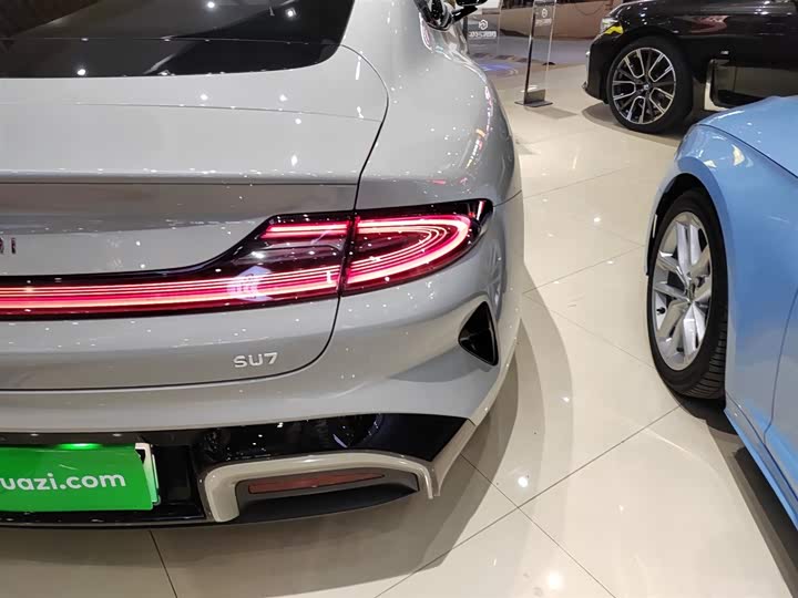 Фото 8 - Xiaomi SU7