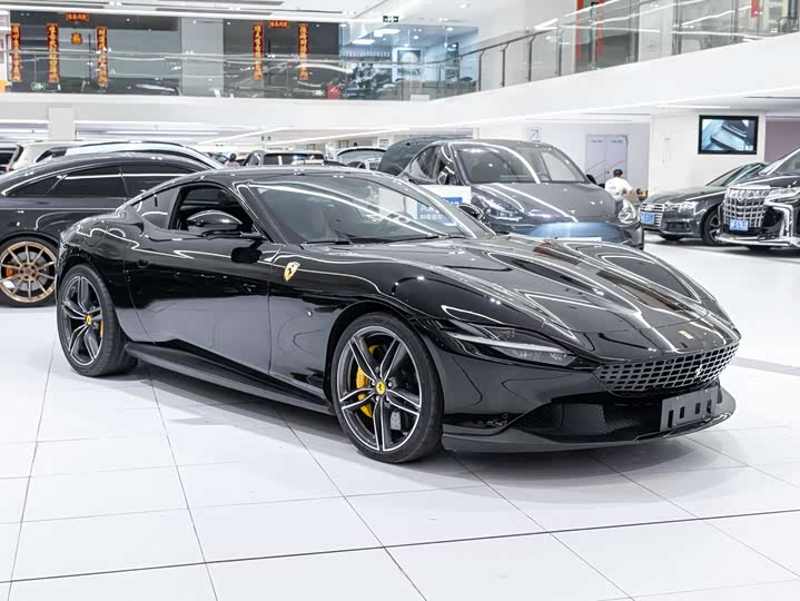 Фото 3 - Ferrari Roma