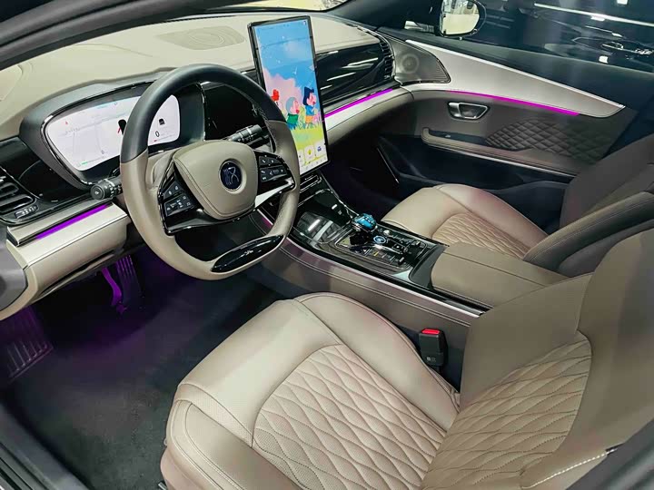 Фото 9 - BYD Han