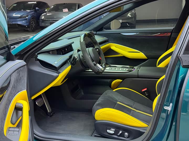 Фото 7 - Xiaomi SU7 Ultra